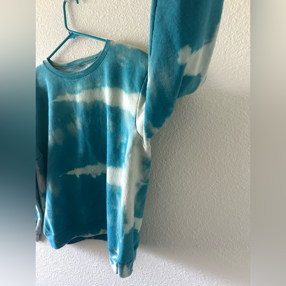 ✨ Hand-Dyed Hanes Bleach Dye Sweater – Women’s XL - Picture 3 of 8
